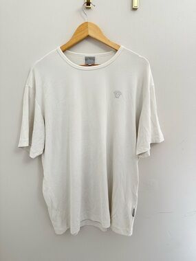 Versace Cream Short-Sleeve Crewneck T-Shirt with Subtle Medusa Motif